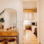 Yulu - 3 Bedrooms And Balcony In Eixample Dreta