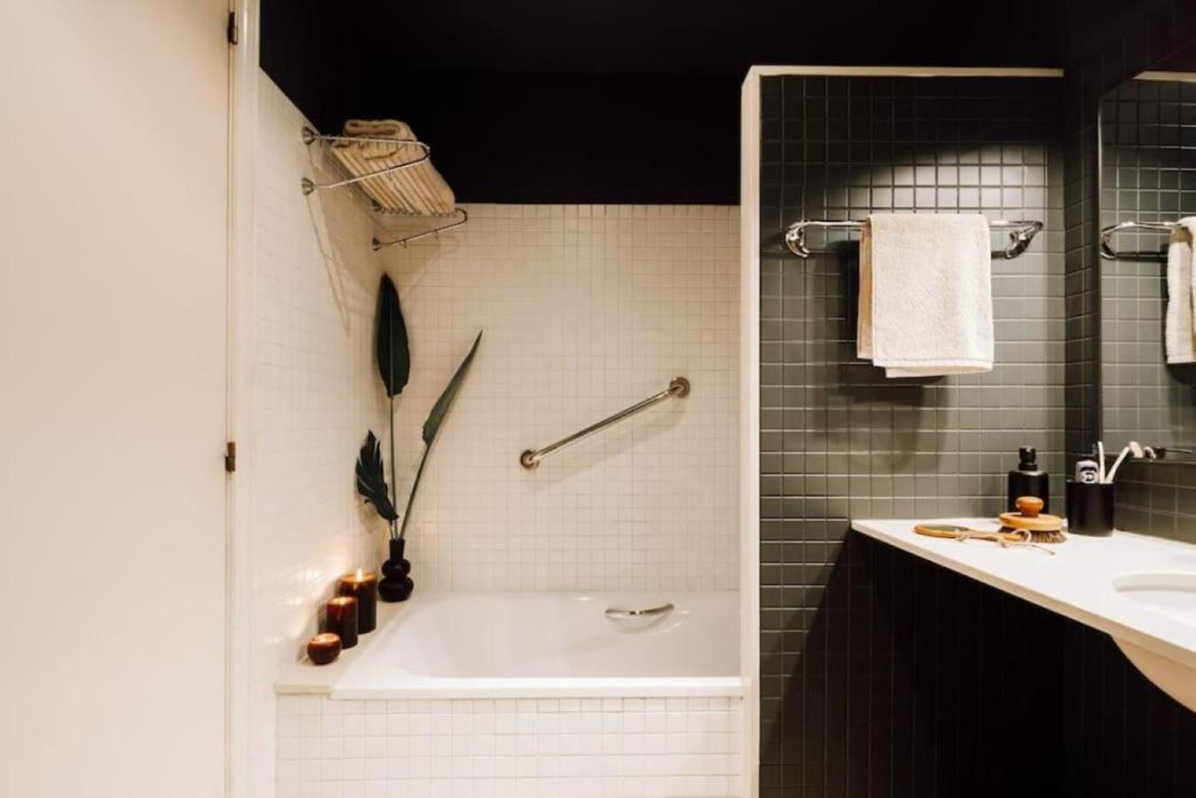 Apartamento Yulu - 3 Bedrooms And Balcony In Eixample Dreta Barcelona