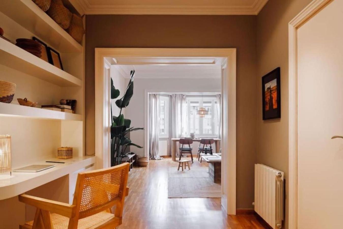 Yulu - 3 Bedrooms And Balcony In Eixample Dreta *